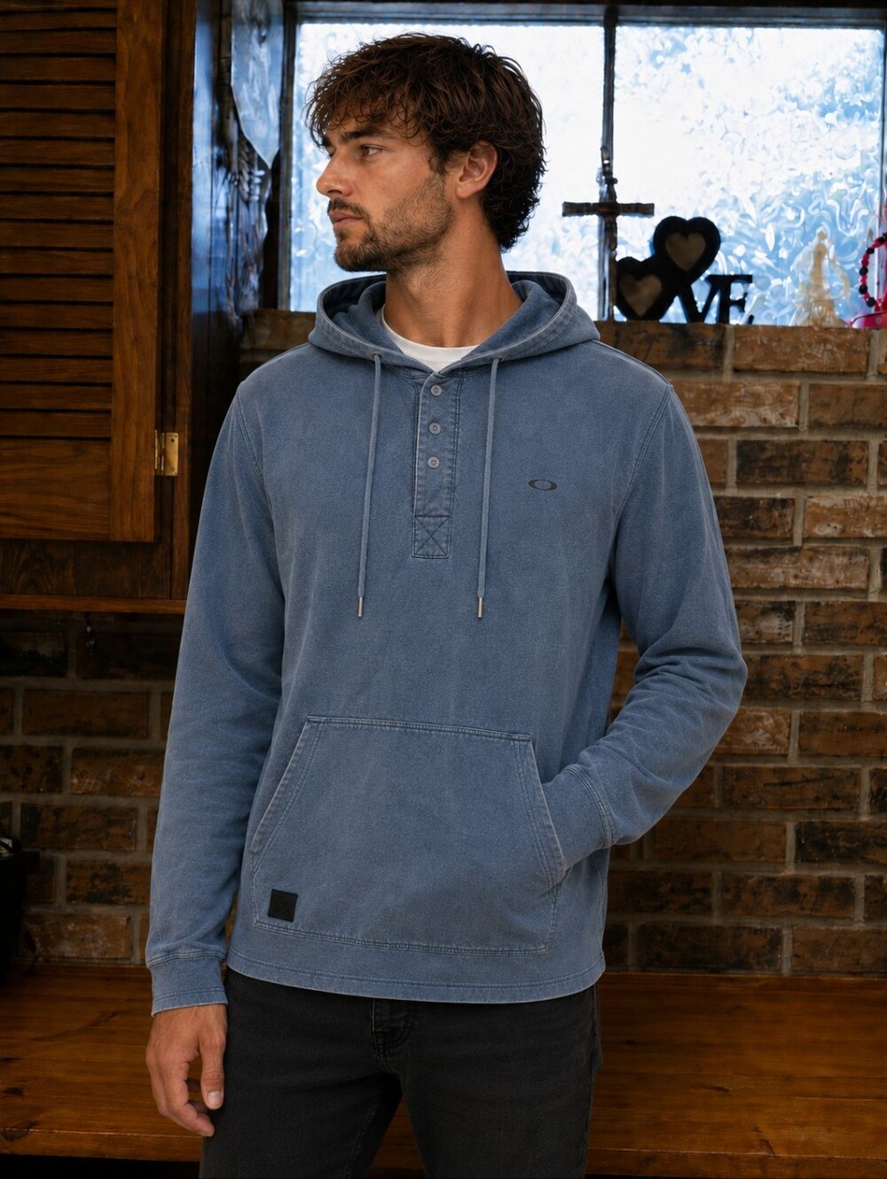 Size M oakley blue pullover hoodie